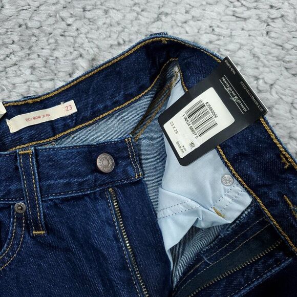 Levi’s Premium 80's Mom Jeans High Rise Tapered Dark Wash Blue Size 23 x 30 - Picture 6 of 12
